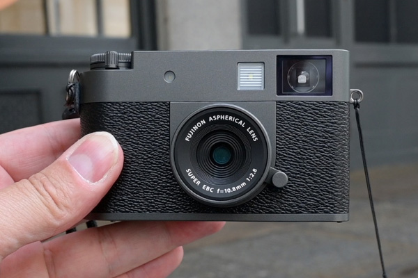 Fujifilm X-Half Front