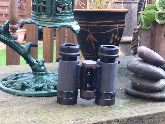 Pentax VD 4x20 WP Binoculars