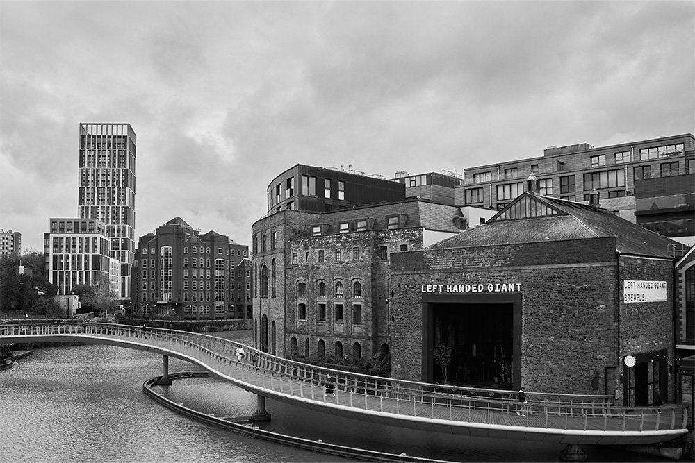 a bridge in black and white