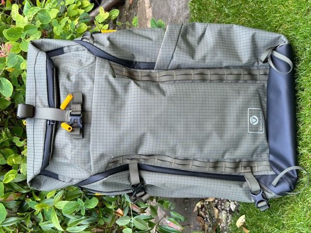 Vanguard VEO Active Birder 56 Birding Backpack