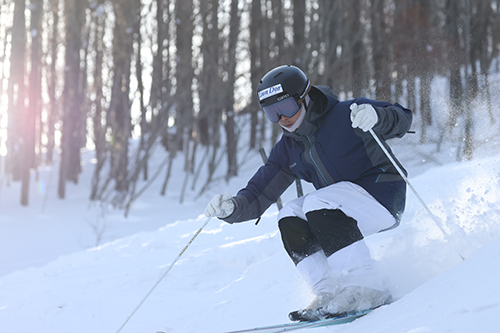 Snowboarder taken on the Canon EOS R7