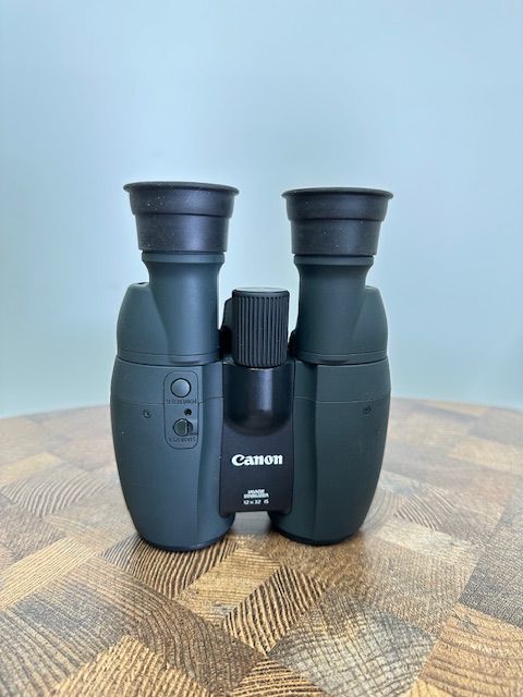 Canon 12x32 IS