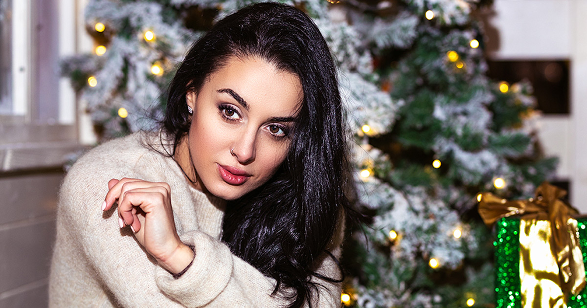 Shooting Low Light Portraits with the Canon EOS R at the Bristol Christmas Market