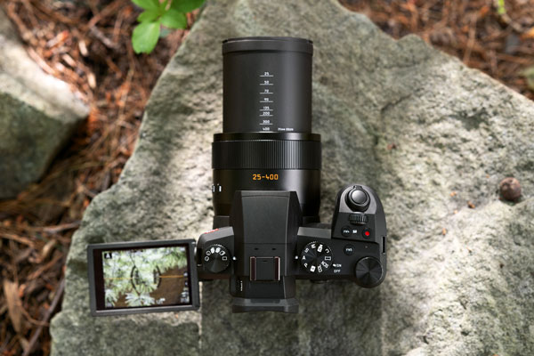 Leica V-Lux 5 Tilting Touchscreen Display