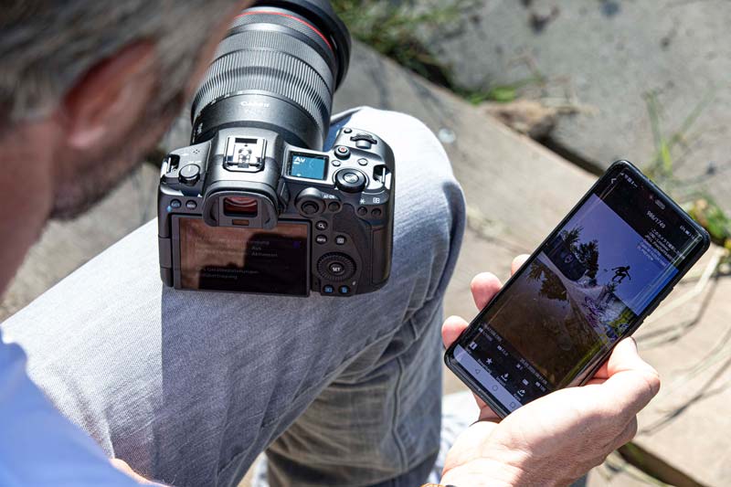 Canon EOS R5 Connectivity